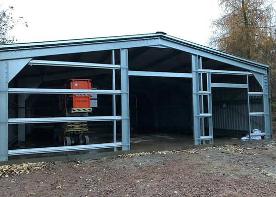 Q235B Buggy Storage ساختمان سازه های فلزی پیش ساخته برای باشگاه گلف